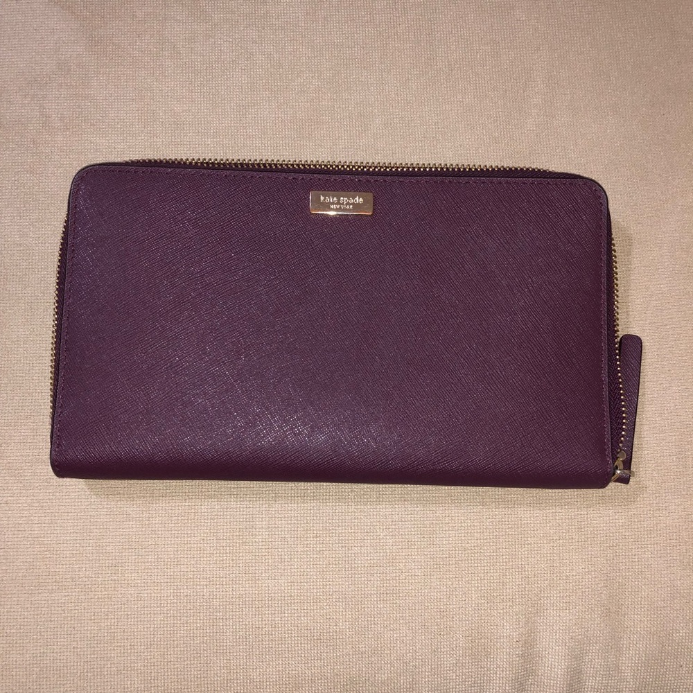 Kate Spade Travel Wallet